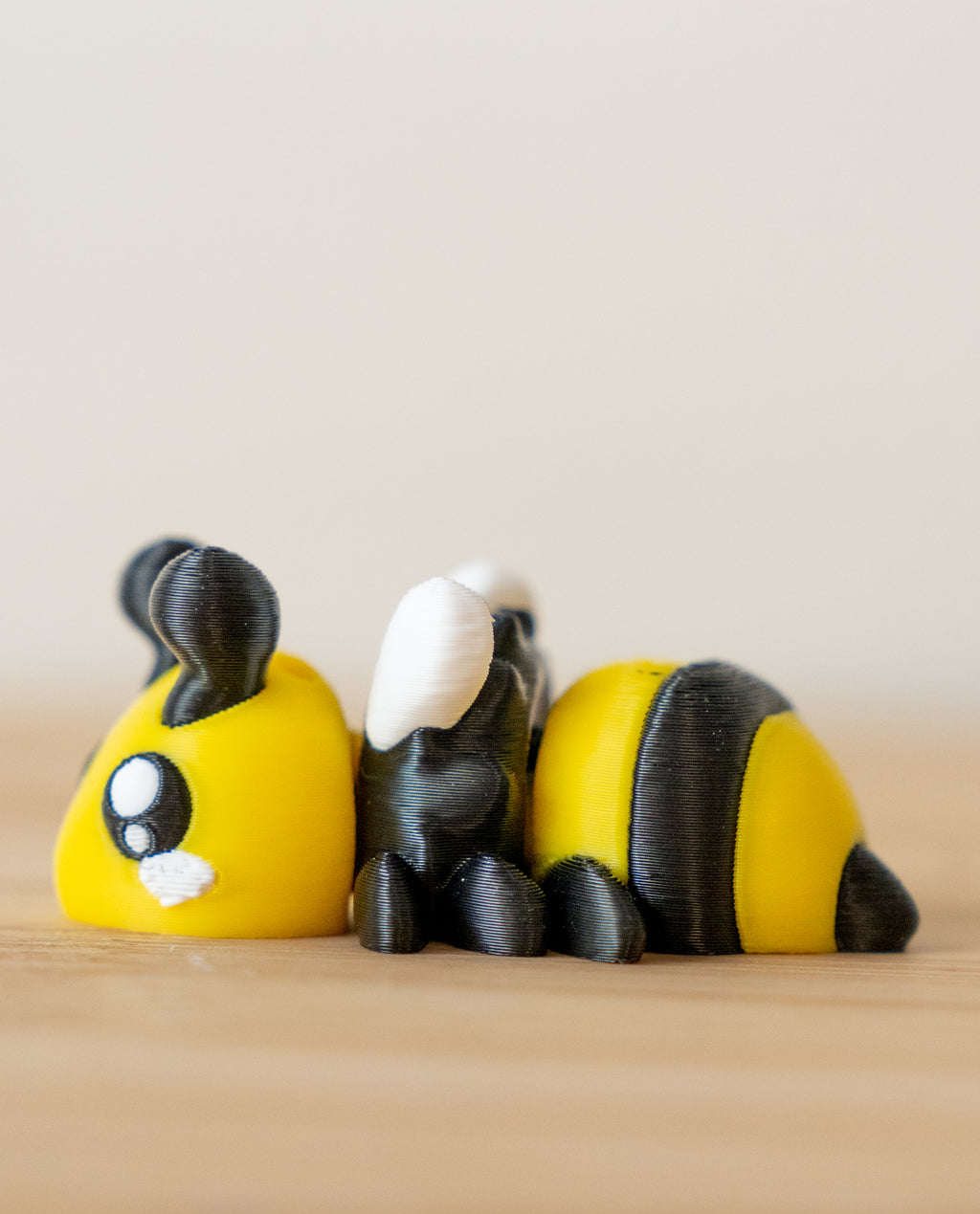 Bumblebee 3D Printed Fidget Toy | Flexi Bee | Cute Sensory Desk Toy | Bug Garden Lover Gift | Stress Relief