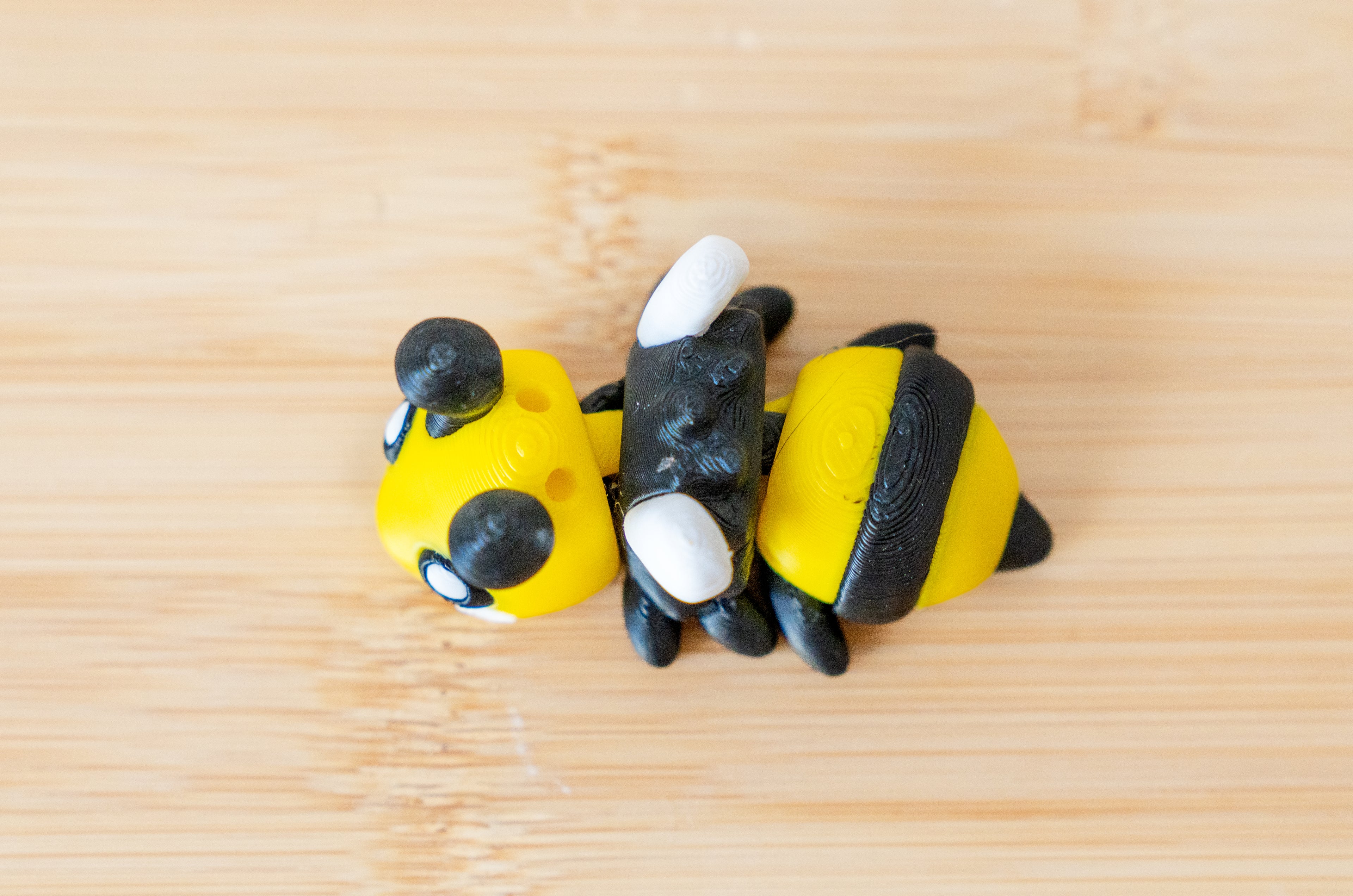 Bumblebee 3D Printed Fidget Toy | Flexi Bee | Cute Sensory Desk Toy | Bug Garden Lover Gift | Stress Relief